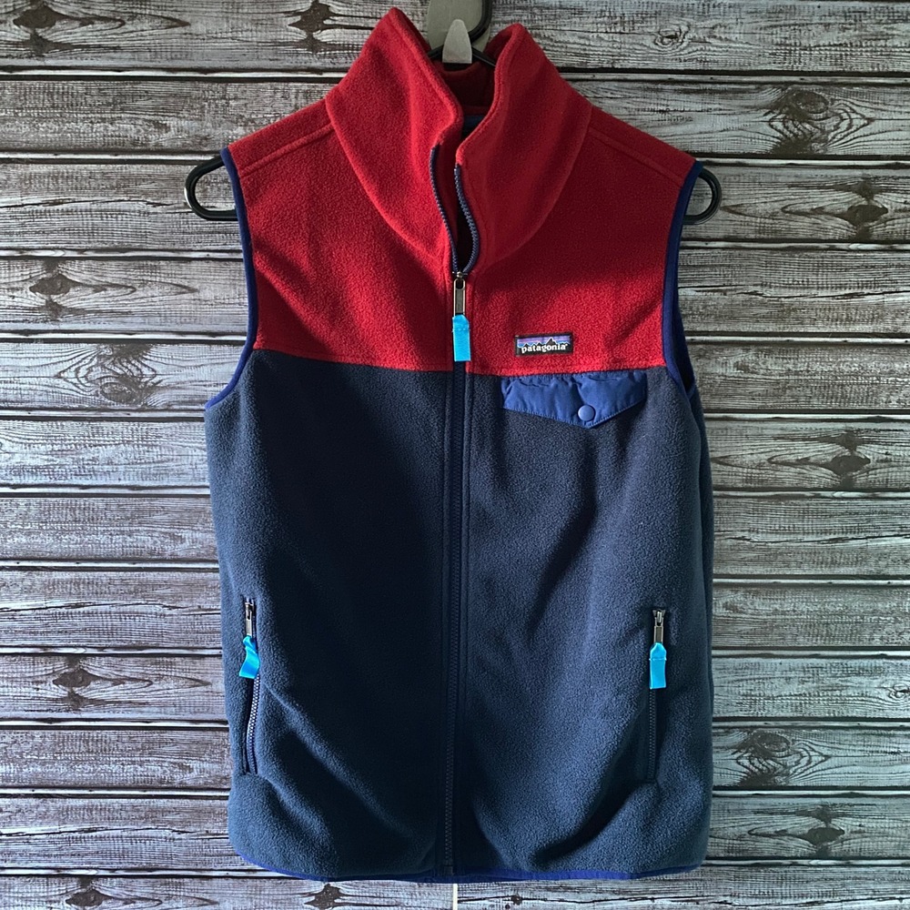 Patagonia Women’s Synchilla Fleece Vest Size M‎ Full-Zip Red Blue Logo Pockets